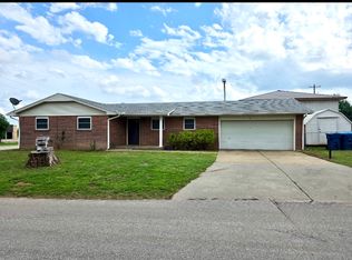 2 Williams St, Tuttle, OK 73089