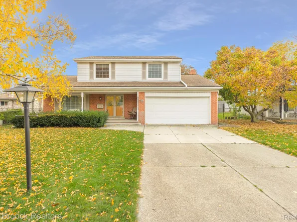 35541 Nona Ct, Sterling Heights, MI 48312