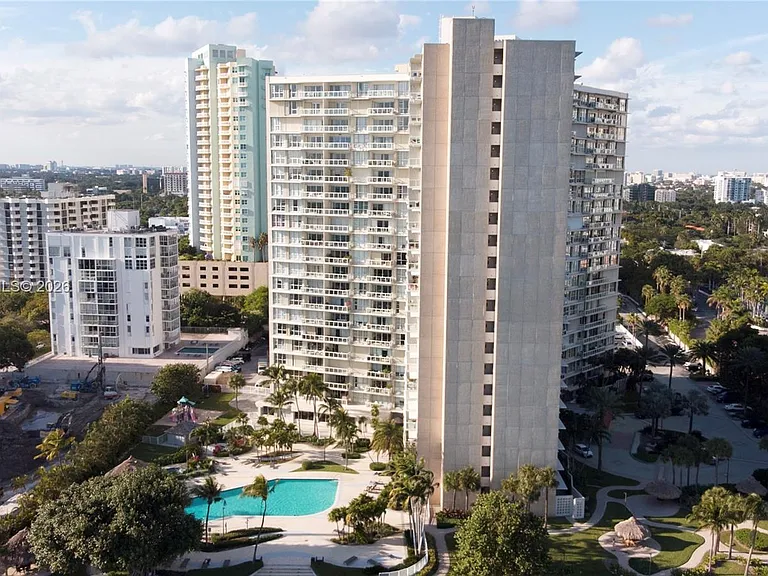 2451 Brickell Ave #19B — Photo 3