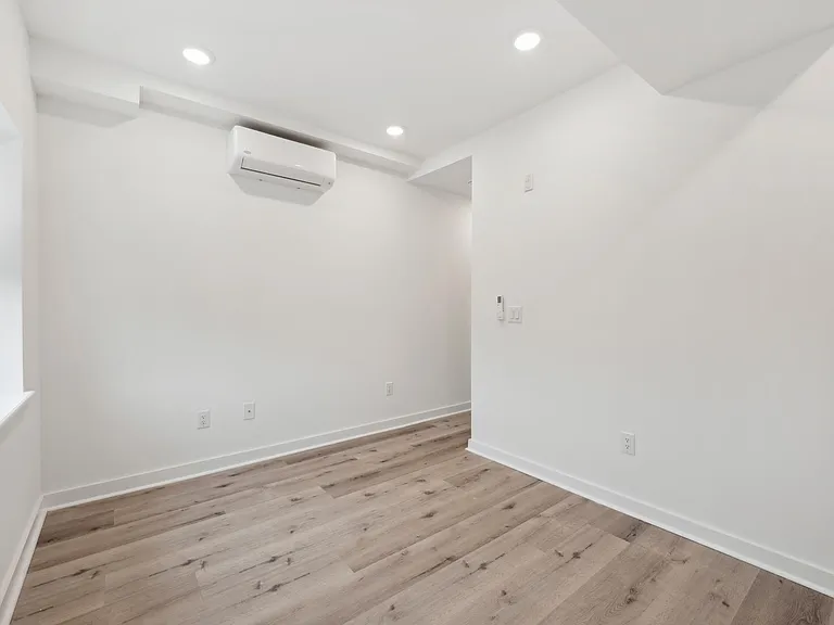3458 Frankford Ave #4 — Photo 4