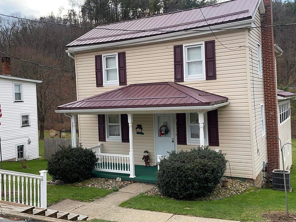 1st image of 249 Main St