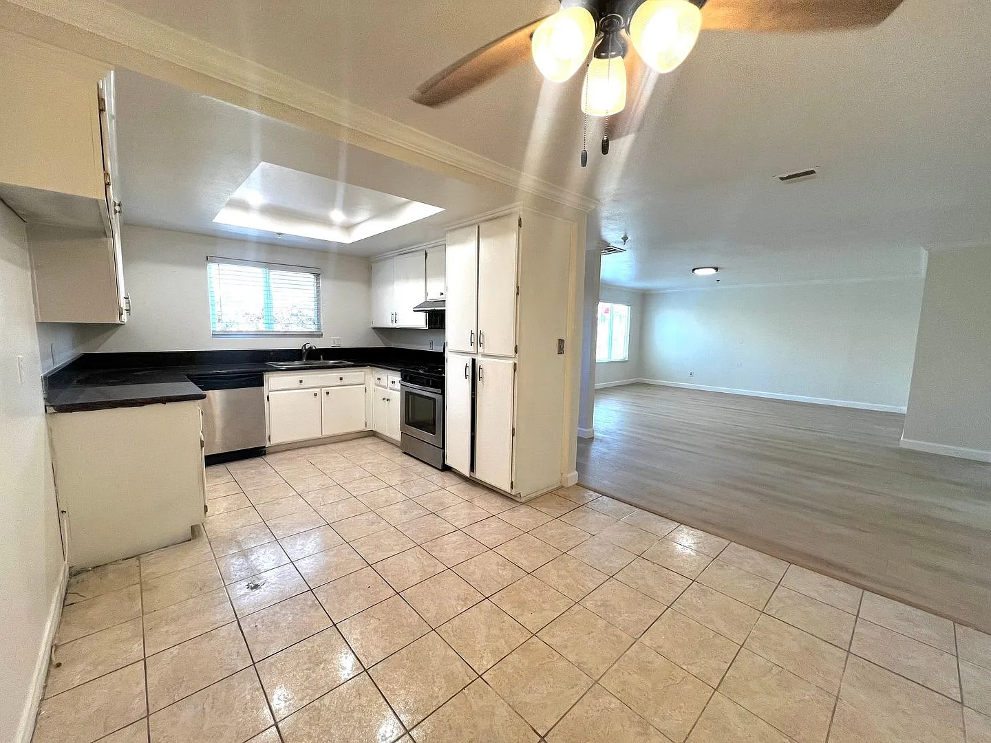 La Salle-8632 — Photo 3