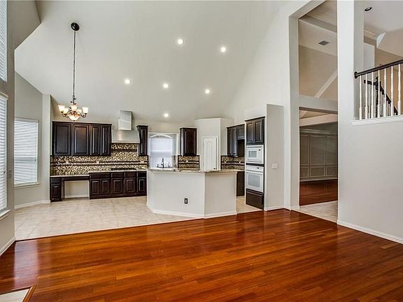 4th image of 4652 Spencer Dr