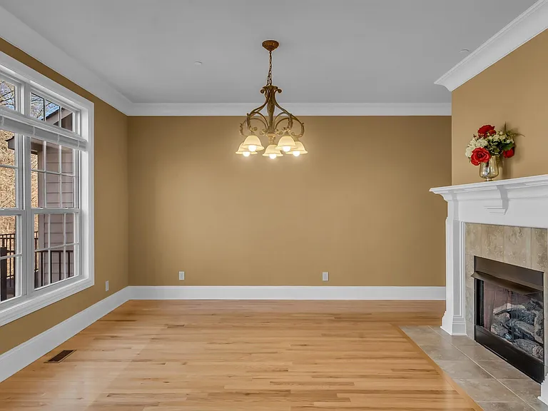 107 Grove Park Ln — Photo 8