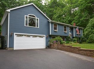 239 Walker Rd, Sturbridge, MA 01566