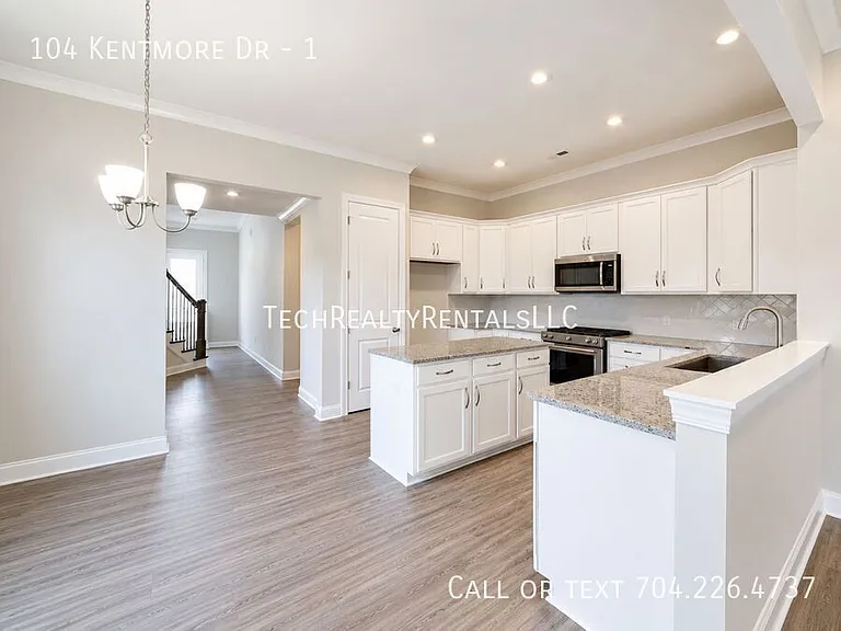 104 Kentmore Dr #1 — Photo 8