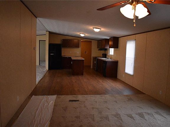 5th image of 139 Pickle Ave
