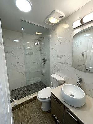 5th image of 539 Manhattan Ave Floor 2