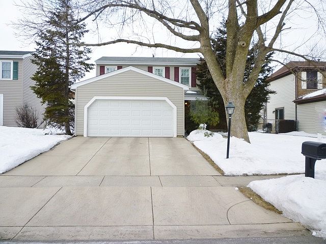 1st image of 520 Dover Dr