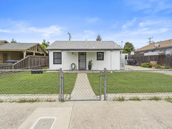 813 N Hall Street, Visalia, CA 93291