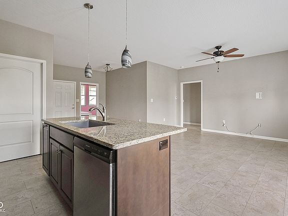 5th image of 107 Weber Ct