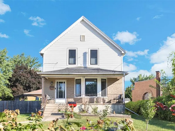 934 Grand Marais Rd E, Windsor, ON N8X 3J2