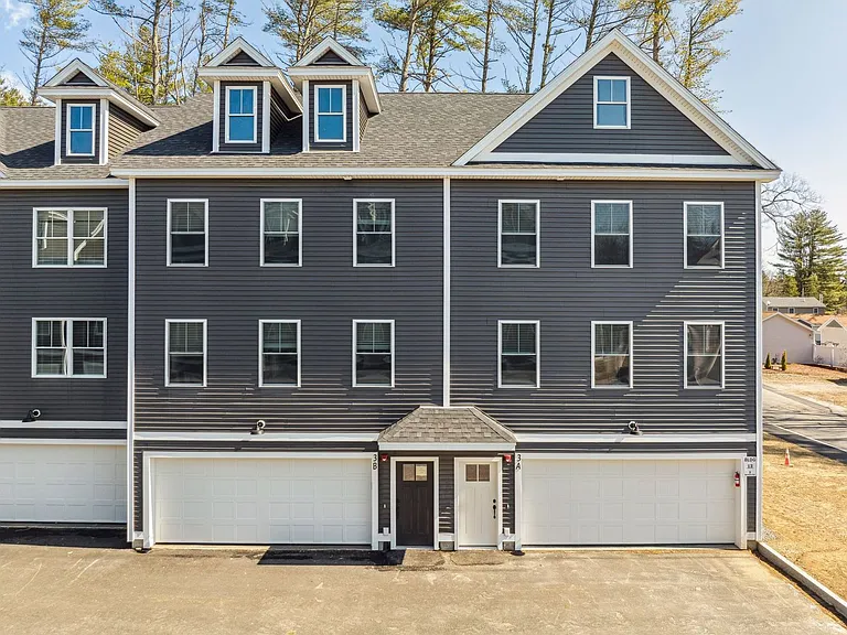 Bayberry Commons- 3 Bedroom 2.5 Bath Townhomes with 2 Car Garage — Photo 98
