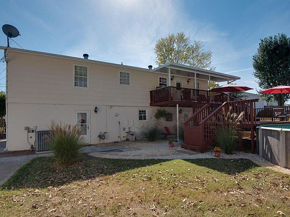 3rd image of 7313 Dunsten Dr