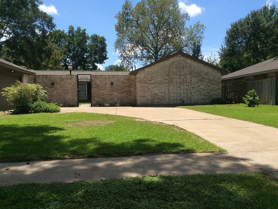 2nd image of 12607 Aste Ln