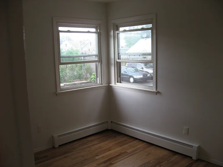 148 Woodfield Rd #1 — Photo 7