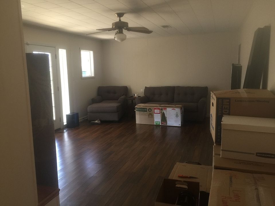1st image of 122 Snoddy St