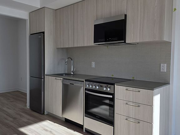 3rd image of 7439 Kingston Rd E #608