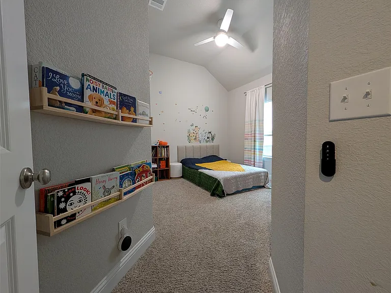 125 Whistling Willow Dr — Photo 22