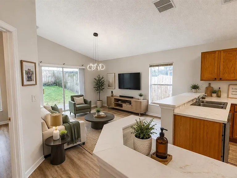 4618 Aguila Pl — Photo 9