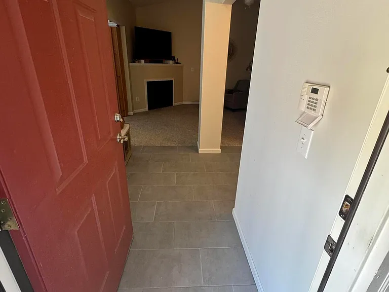 2511 Huntscroft Ln #303 — Photo 3