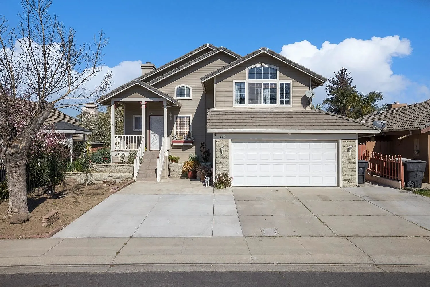 729 Park Meadow Dr photo 1