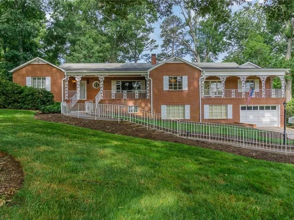 1271 W Henderson St, Salisbury, NC 28144