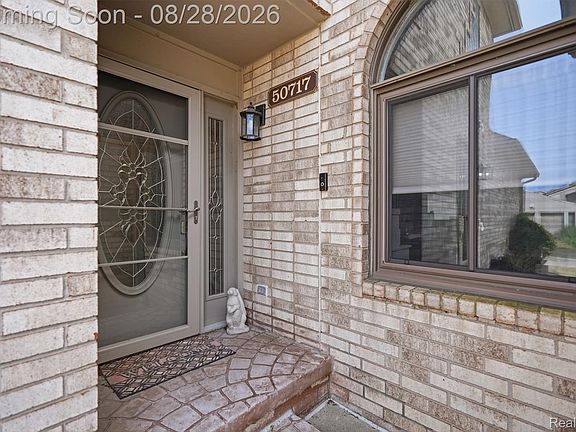 5th image of 50717 Harbour View Dr N