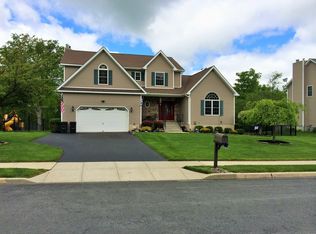 35 McGarrah Rd, Monroe, NY 10950