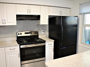 527 Brethour Ct, Sterling, VA 20164