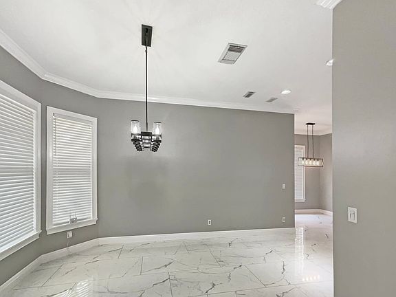 3rd image of 10682 SW Westlawn Blvd Unit 9