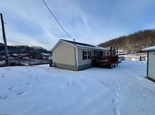 1154 Sunrise Rd, Lost Creek, WV 26385