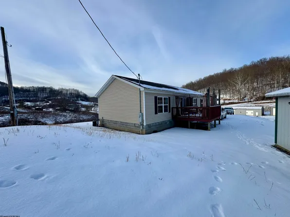 1154 Sunrise Rd, Lost Creek, WV 26385