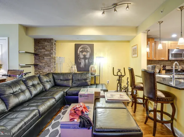 2451 Midtown Ave #1418, Alexandria, VA 22302