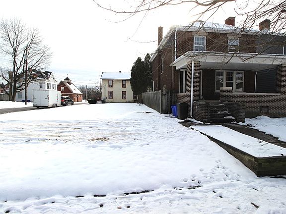 2nd image of 124 E Wallace Ave