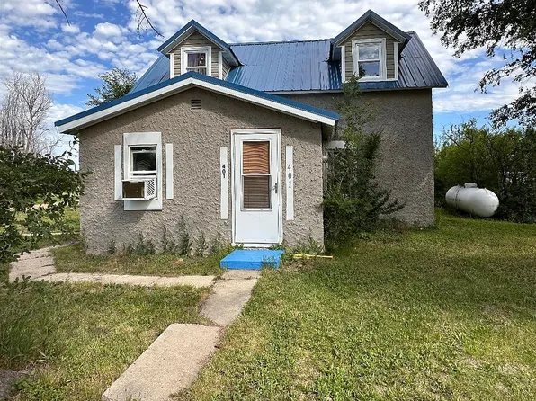 401 1st St N, Froid, MT 59226