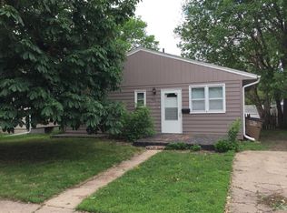 425 S Lyndale Ave, Sioux Falls, SD 57104