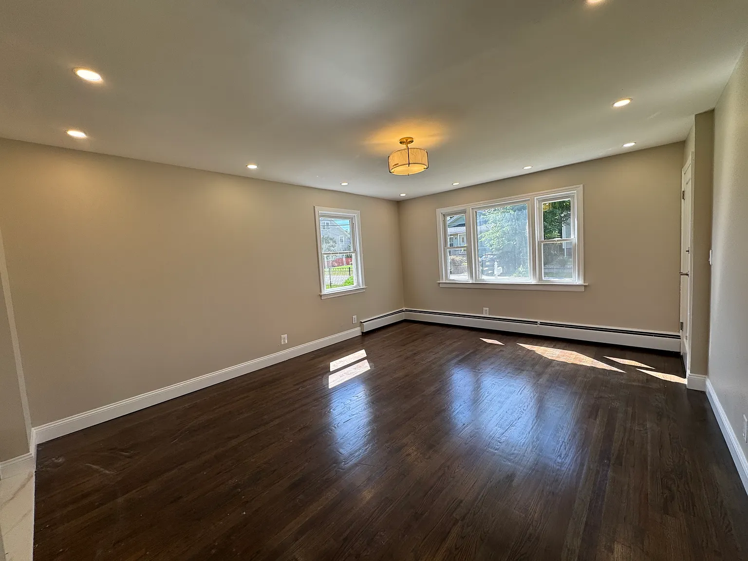 2 bed, $2,650 — Photo 2