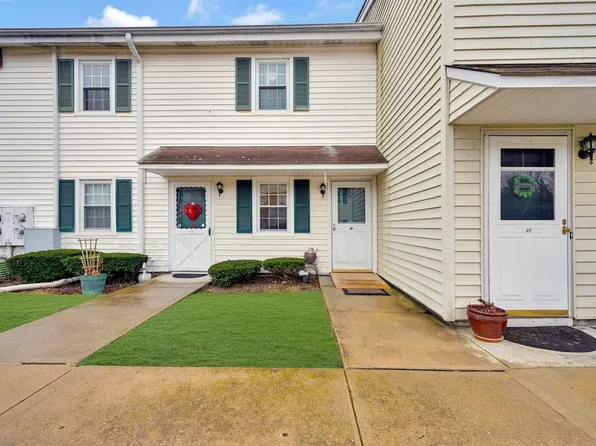 215 E. Main Street #15, East Islip, NY 11730