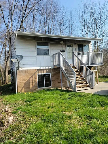 1033 Chester Ave #DOWN Photo 1
