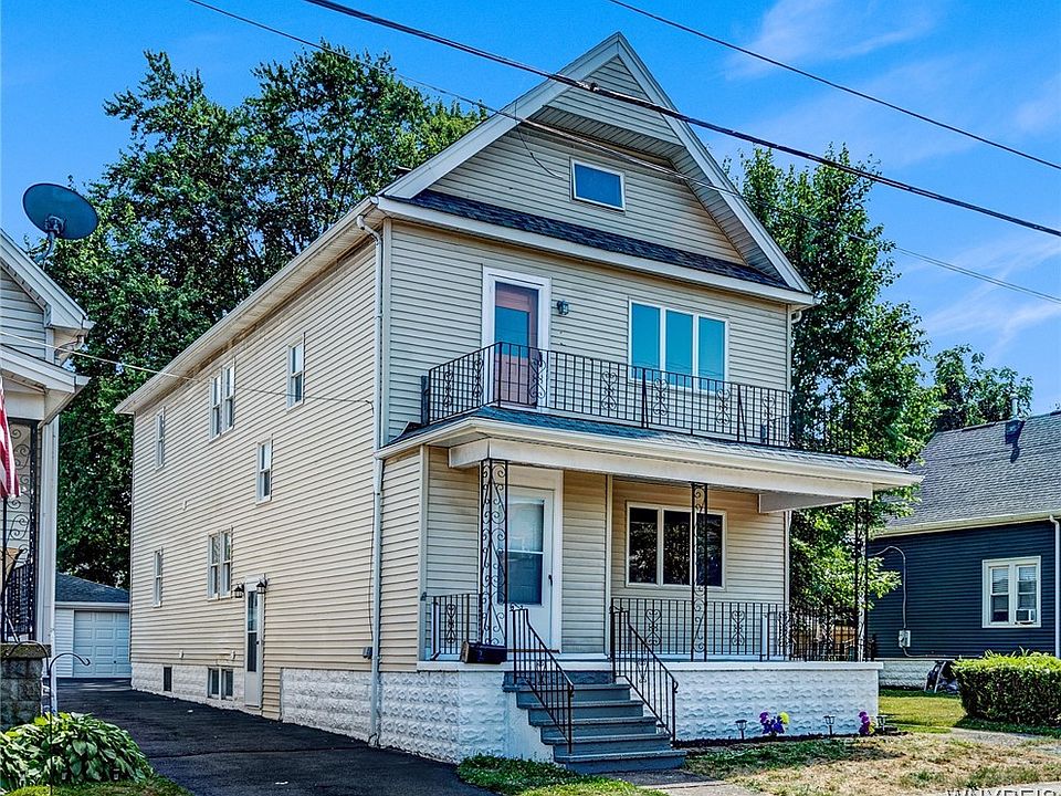 1st image of 111 Dempster St