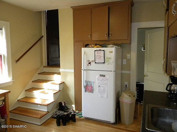 5th image of 1318 College Ave NE