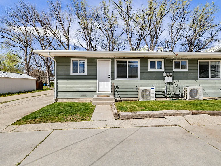 3205 W Anderson St — Photo 2