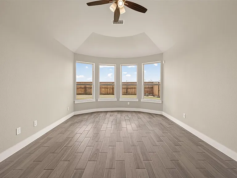 2619 Lilac Point Ln — Photo 36