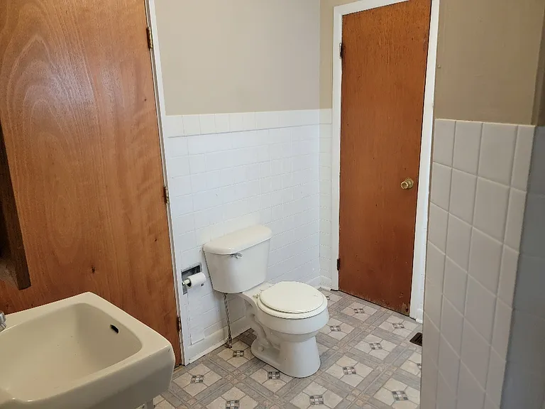 8381 Martinsburg Rd — Photo 8