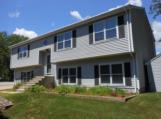 14 Clark Pl, Quaker Hill, CT 06375