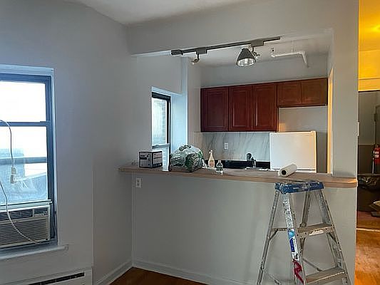 5th image of 40 Mulberry St APT 2R