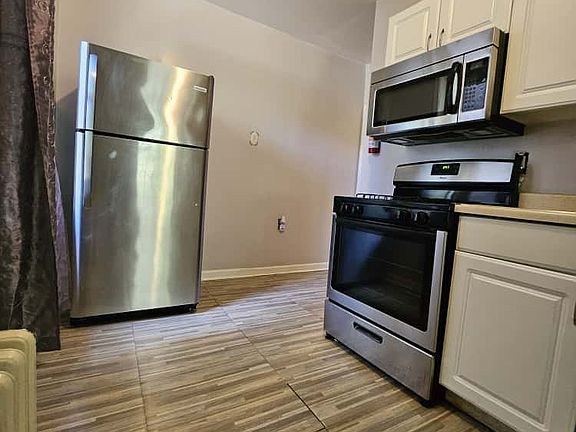 2nd image of 3519 W Allegheny Ave