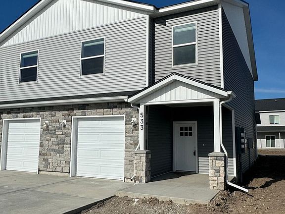 3rd image of 553 Tiller Ave