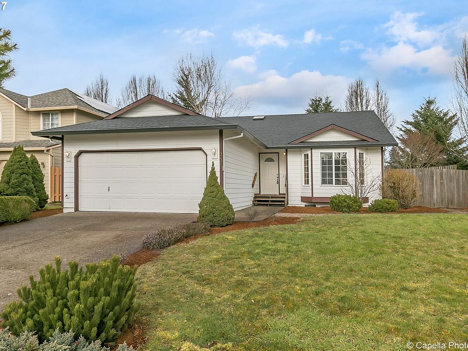 1st image of 287 NE Tralee Ct